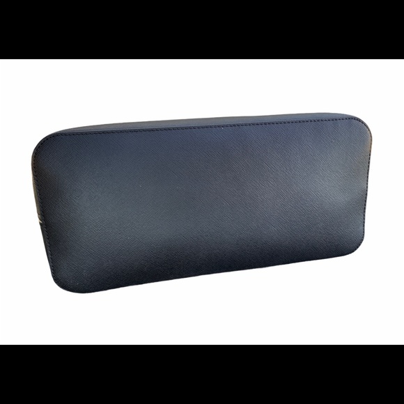 Michael Kors Carryall Jet Set Travel Medium Tote - Picture 3 of 6